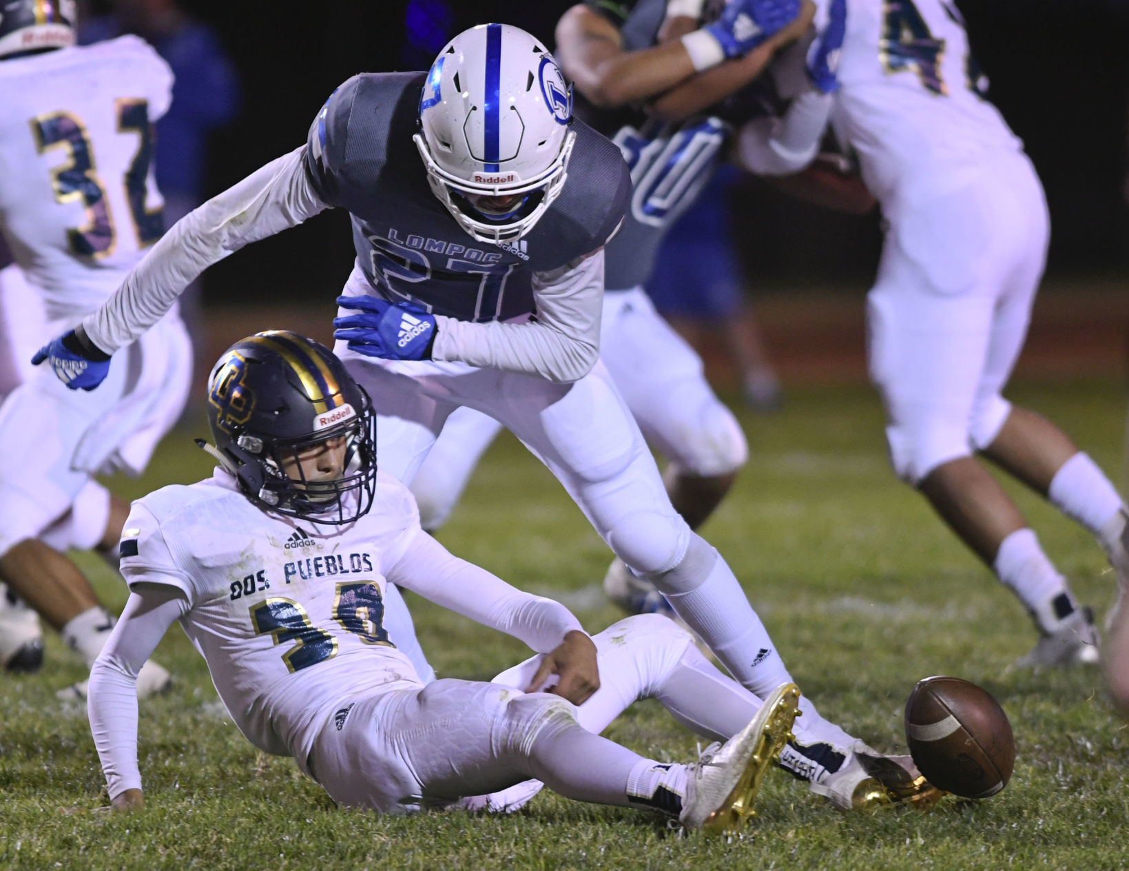 101119 DP Lompoc football 11.jpg